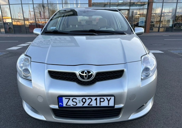 Toyota Auris cena 15900 przebieg: 252000, rok produkcji 2007 z Supraśl małe 137